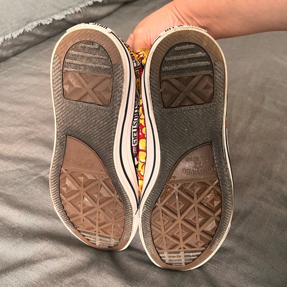 80’s movies inspired high top Converse - Picture 5 of 6